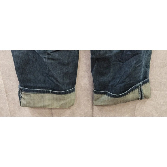 Chico’s Platinum Medium Blue Jeans Cuffed Stretch Capri Women’s Size 32W - Picture 6 of 9